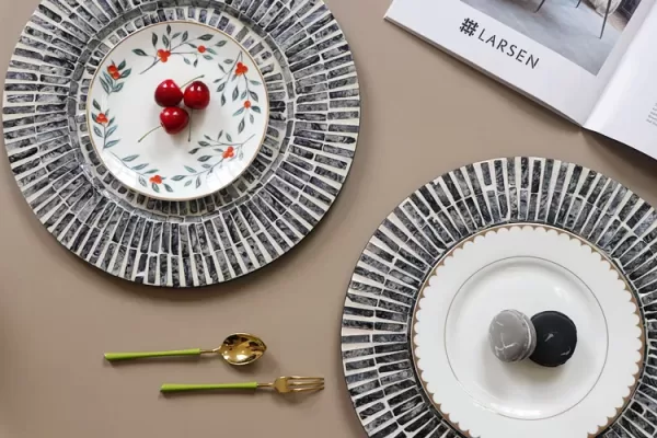 Gray vertical striped shell place mat-G - Image 6