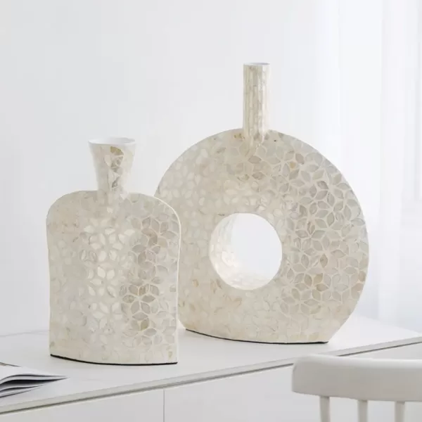 French-Inspired Shell Vase – Wabi-Sabi Elegance for Home & Boutique Spaces